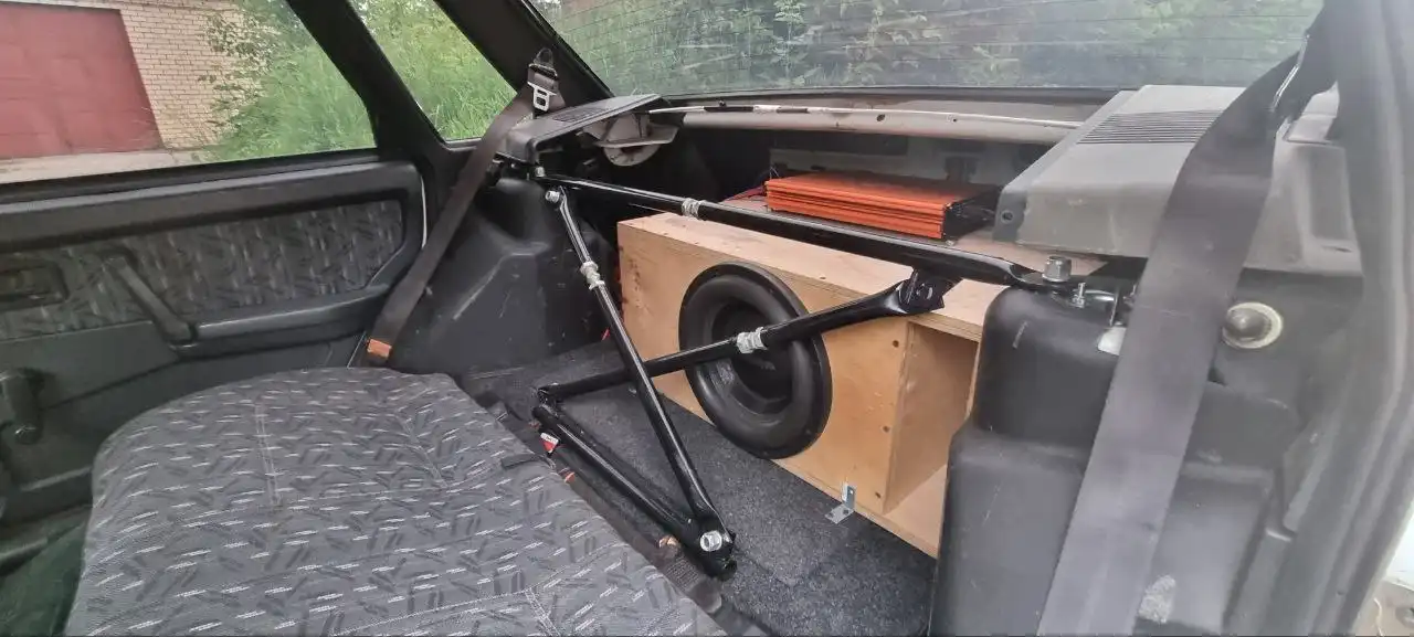 ВАЗ 21099 карбюраторный, 70 тыс. км пробега