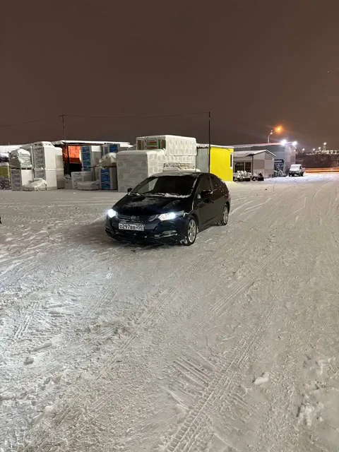 Продам Toyota Prius 2010 года 1.3 гибрид - Авто в Москва