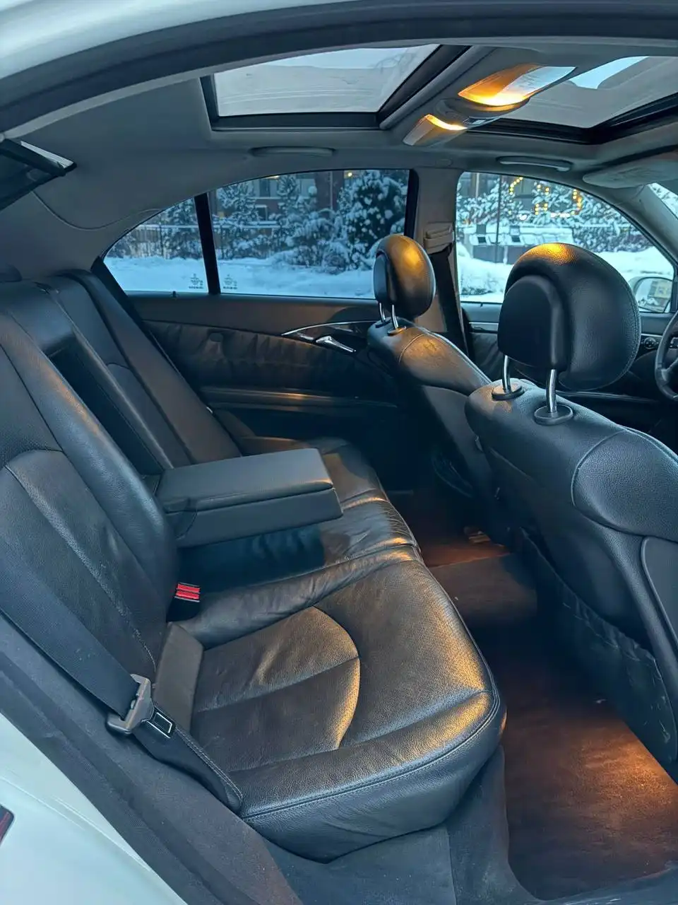 Mercedes-Benz E-320 W211 2004 года выпуска