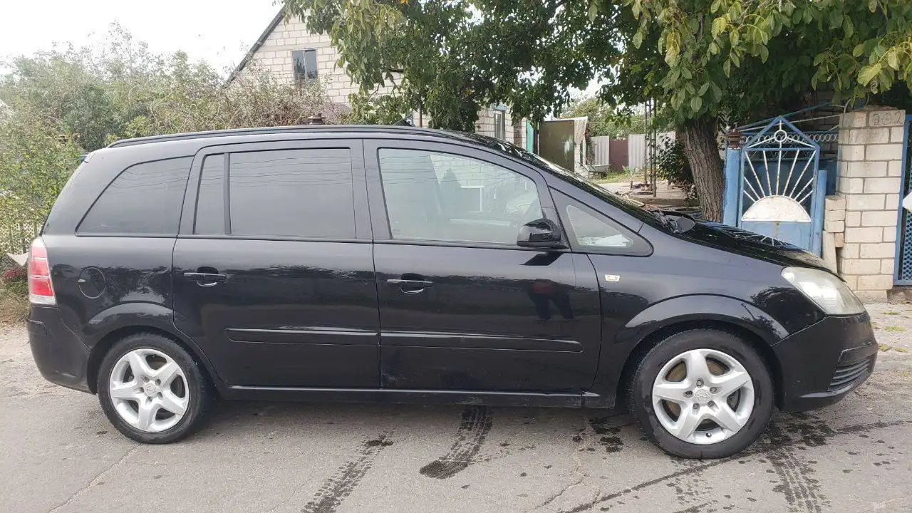 Продажа автомобилей OPEL ZAFIRA 2007 и AUDI A6 1995