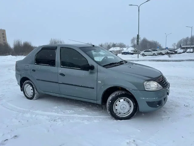 Рено Логан 2011 года в отличном состоянии - Авто в Москва