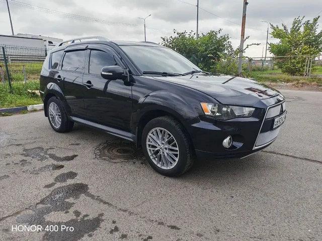 Продажа автомобиля Outlander XL 2010 года - Авто в Москва