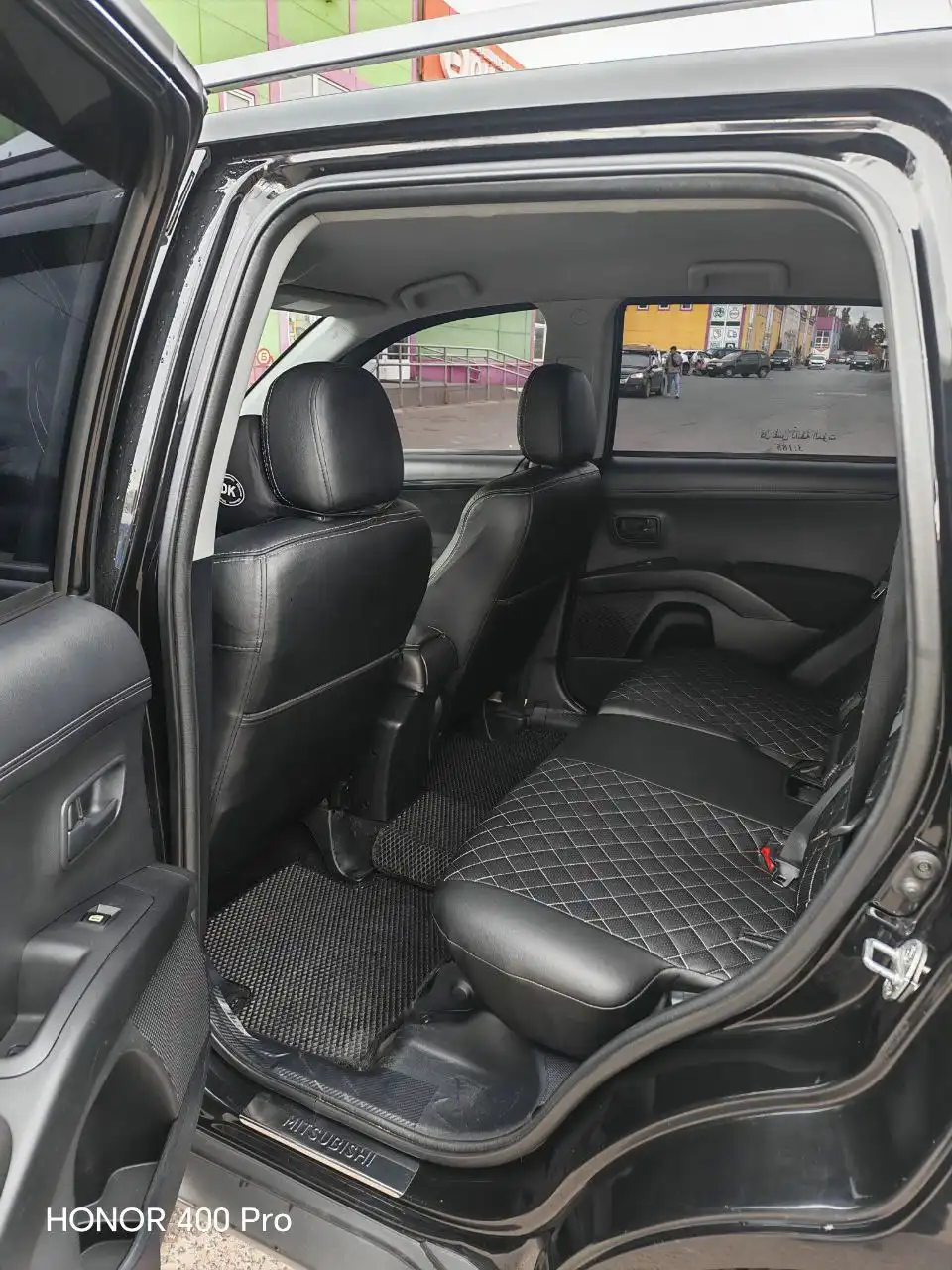 Продажа автомобиля Outlander XL 2010 года - Внедорожники и кроссоверы (Авто) в Москва