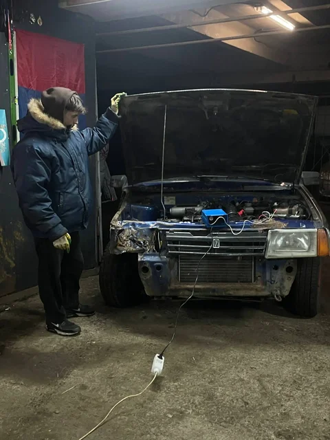 Продажа ВАЗ 21083 инжектор 2002 года - Внедорожники/кроссоверы в Москва