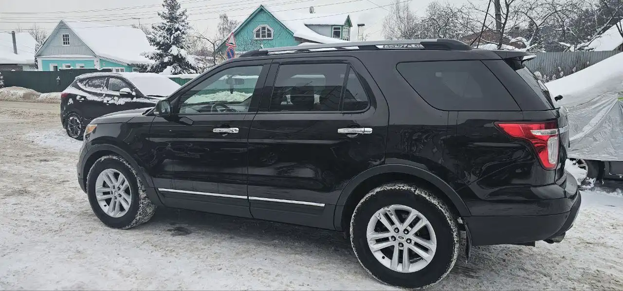 FORD EXPLORER 2012 года - Авто в Москва