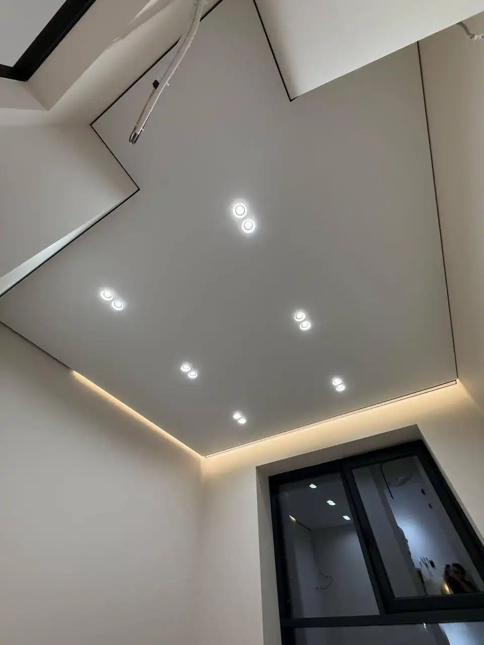 Установка натяжных потолков в Москве и МО - Ремонт и отделка (Услуги) в Москва