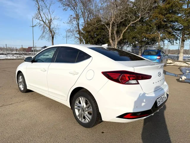 Hyundai Elantra 2019г 1,6 АТ пробег 165т - Авто в Курганинск