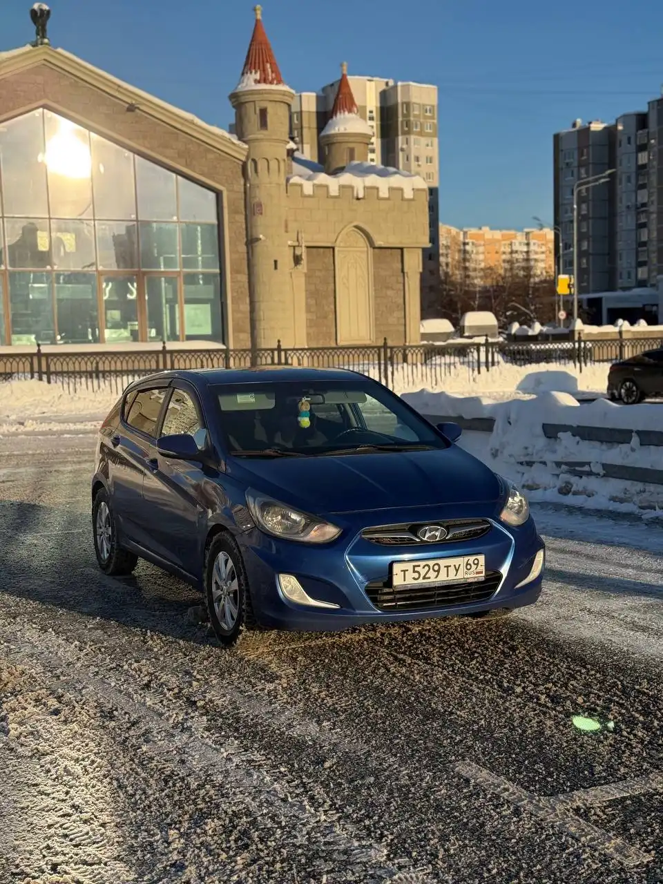 HYUNDAI SOLARIS 2011 автомат максимальная комплектация - Авто в Москва