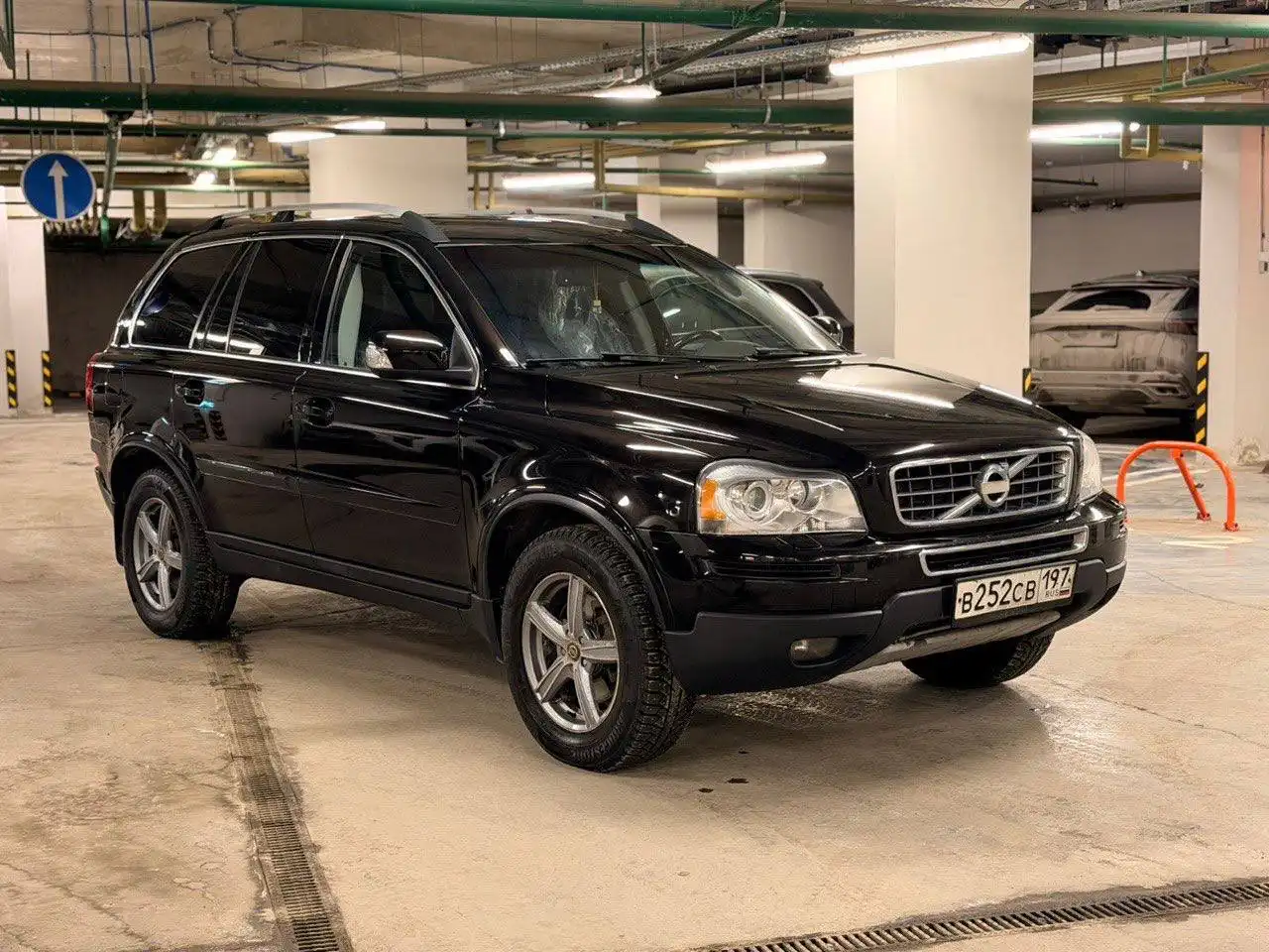 Volvo XC90 2011-2012 с кристальной историей - Авто в Москва