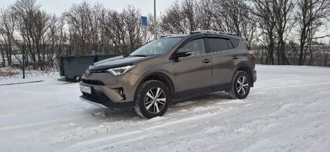 Toyota Rav4 CVT 2.0 2018 Комфорт - Авто в Бердянск