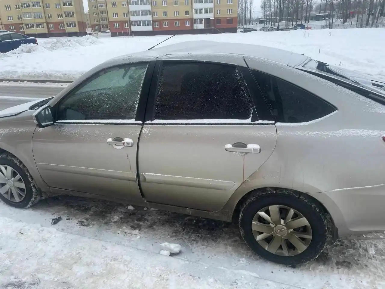 Продажа автомобиля 2019 года с кондиционером - Авто в Москва