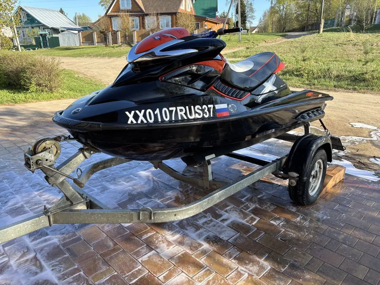 Лодочный мотор BRP 255 2011 года с прицепом - Лодочные моторы (Хобби и отдых) в Москва