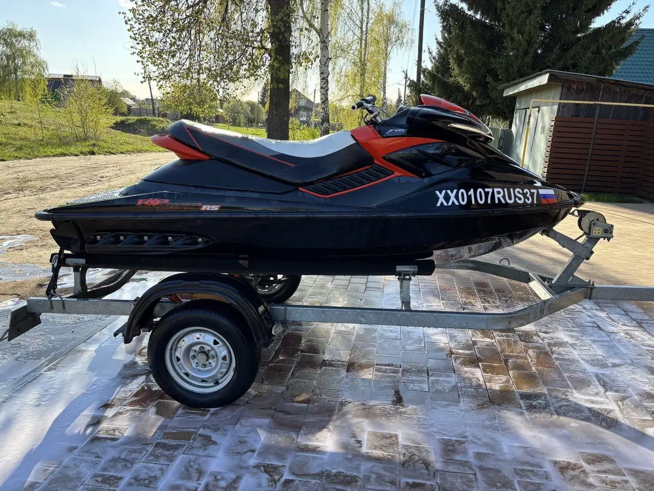 Лодочный мотор BRP 255 2011 года с прицепом - Лодочные моторы (Хобби и отдых) в Москва
