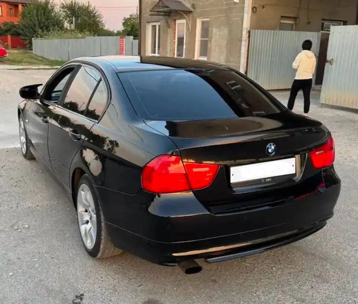 Продам BMW 3 серии 2009 года рестайлинг - Авто в Новороссийск