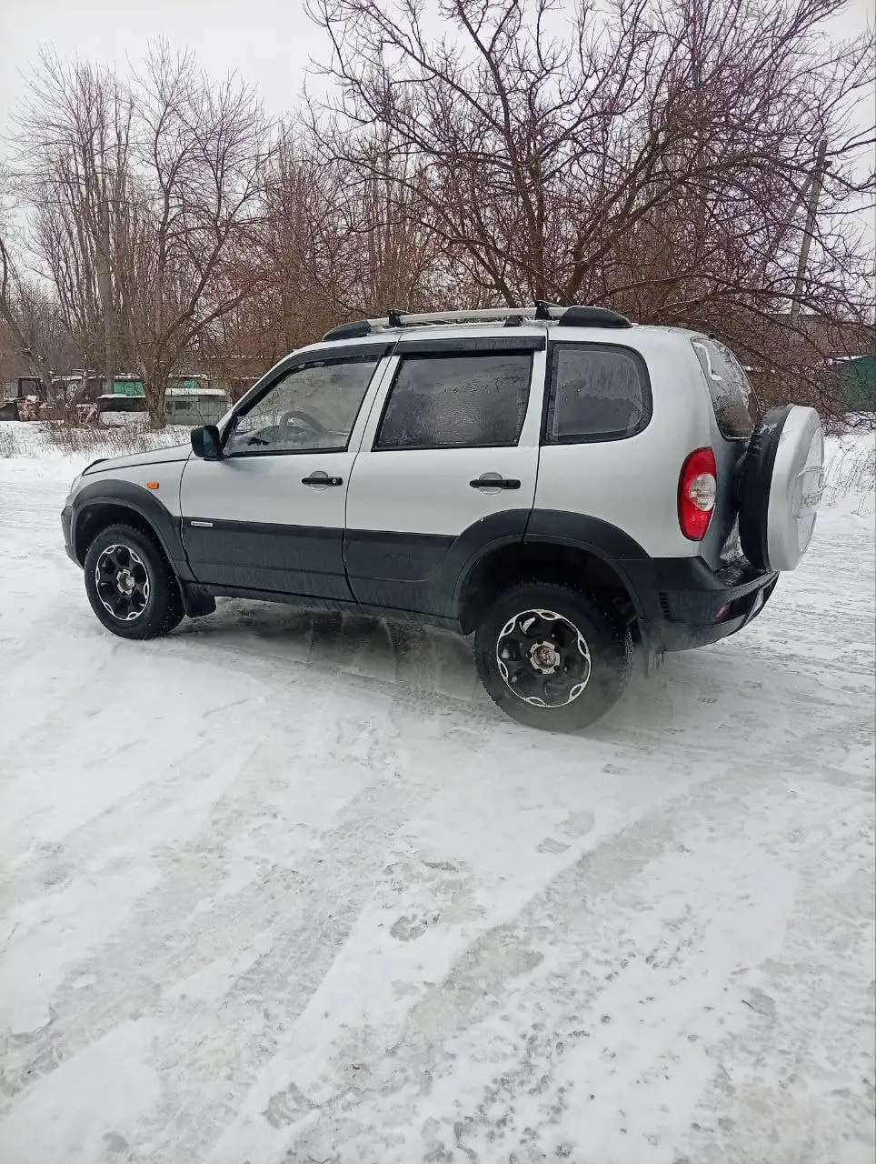 Продажа Шевроле Нива 4Х4 2010 года - Внедорожники (Авто) в Москва