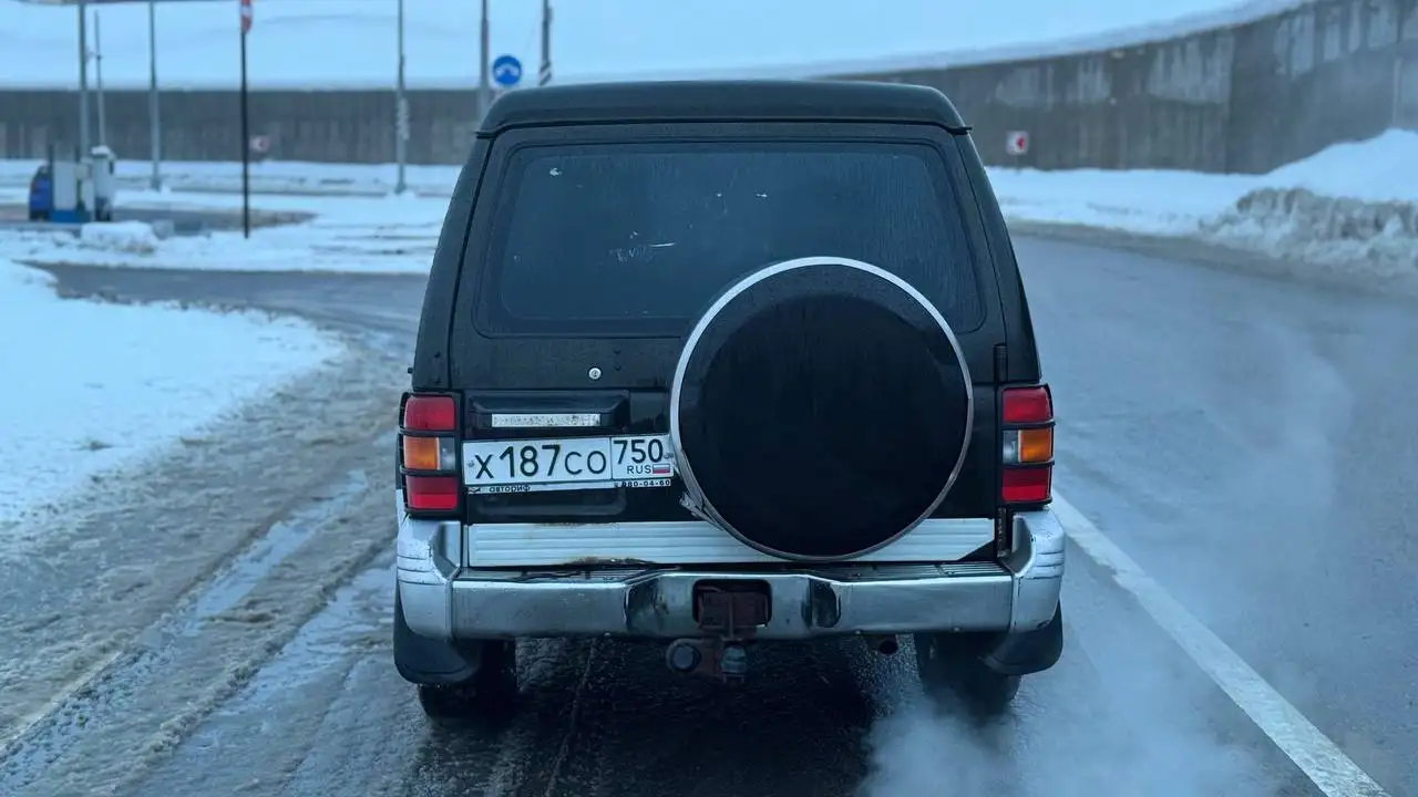 Mitsubishi Pajero 1998 года бензин 3 литра механика - Внедорожники (Авто) в Москва