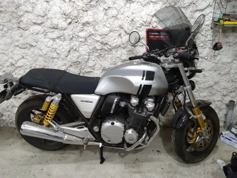 HONDA CB 1100 2018 года с возможностью обмена - Микроавтобусы в Москва