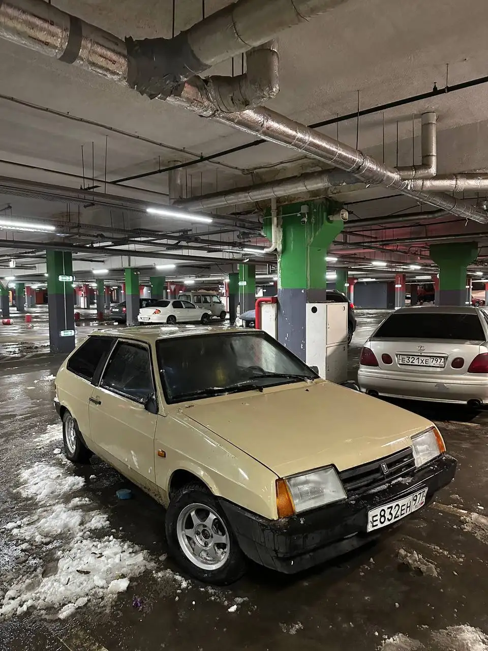 Продам ВАЗ 21083 с двигателем 1.6 и запчастями - Легковые автомобили (Авто) в Москва