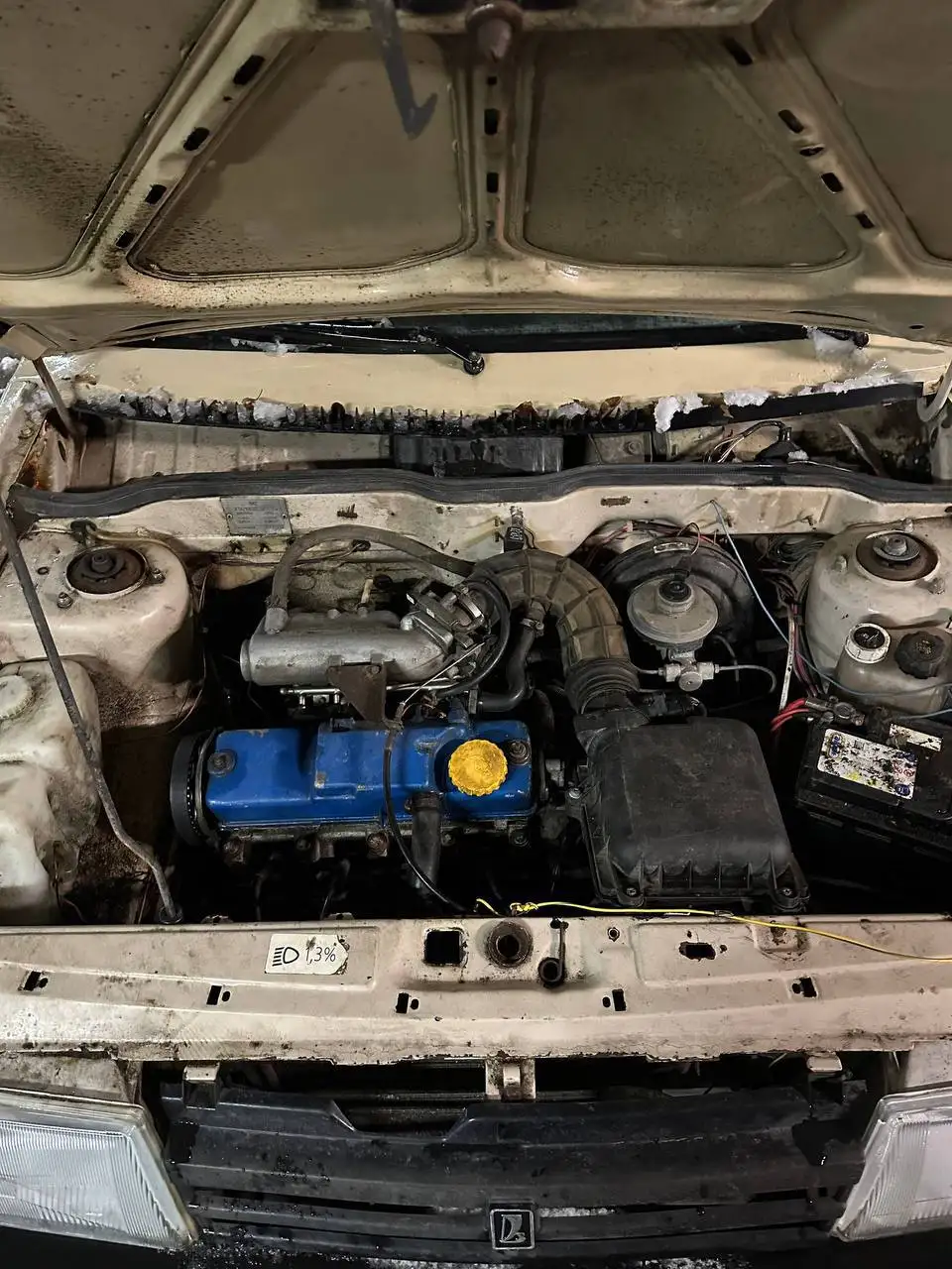 Продам ВАЗ 21083 с двигателем 1.6 и запчастями - Легковые автомобили (Авто) в Москва