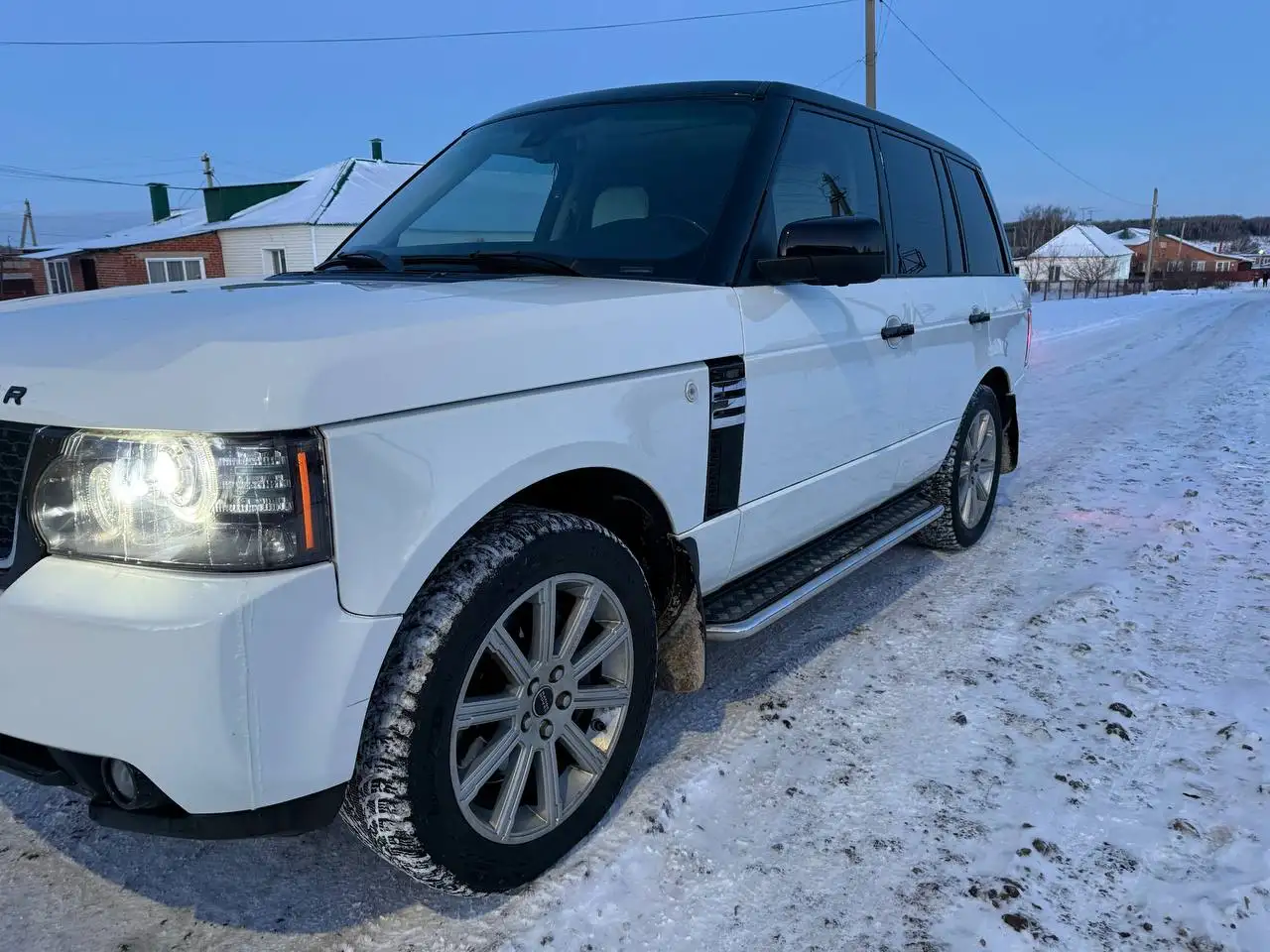 Продажа автомобиля 2011 года выпуска - Грузовой фургон в Москва