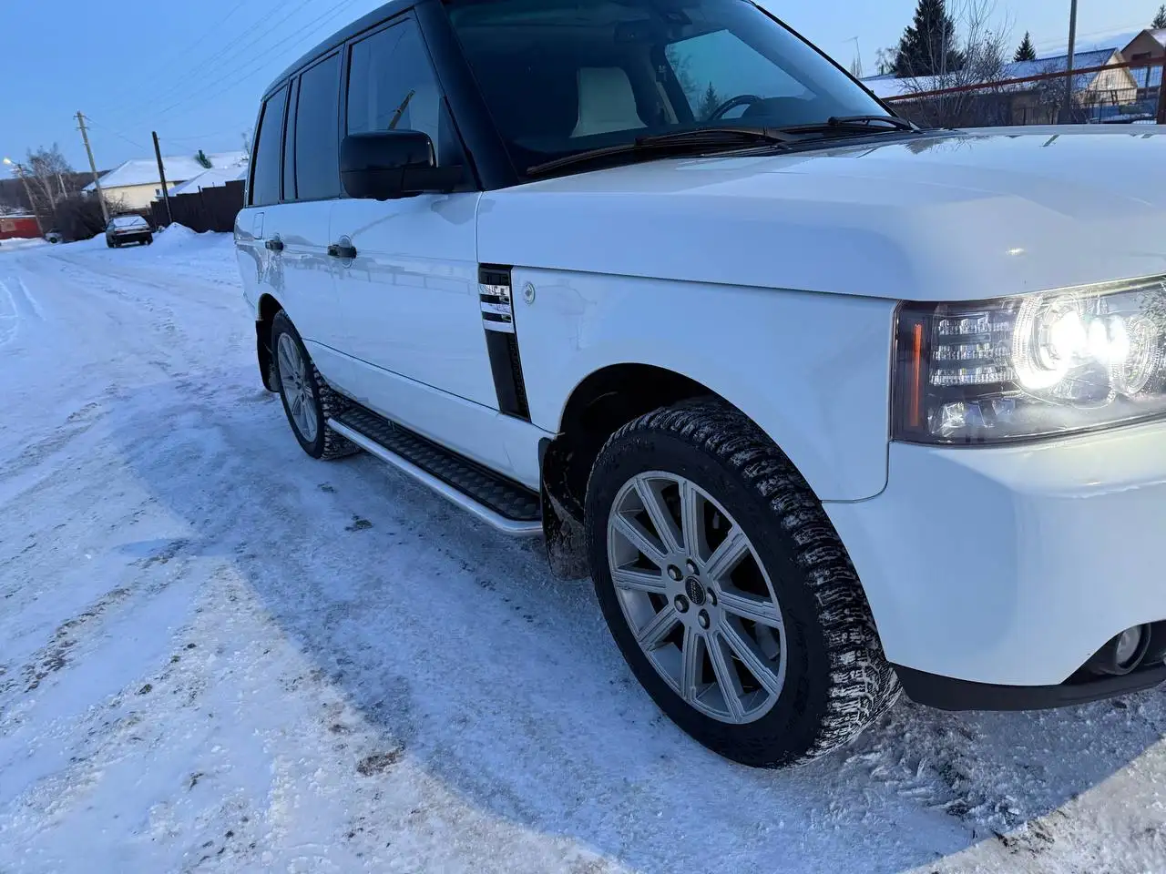 Продажа автомобиля 2011 года выпуска - Авто в Москва