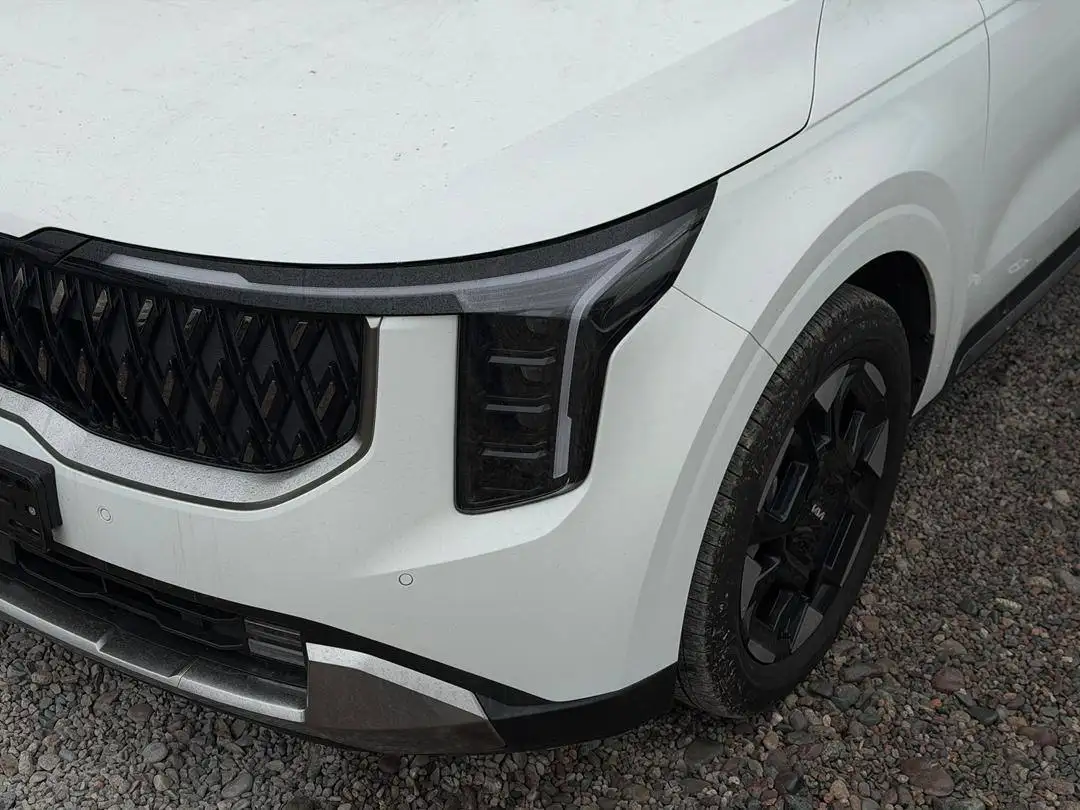 Kia Carnival 2025-03 в Бишкеке - Авто в Бишкек