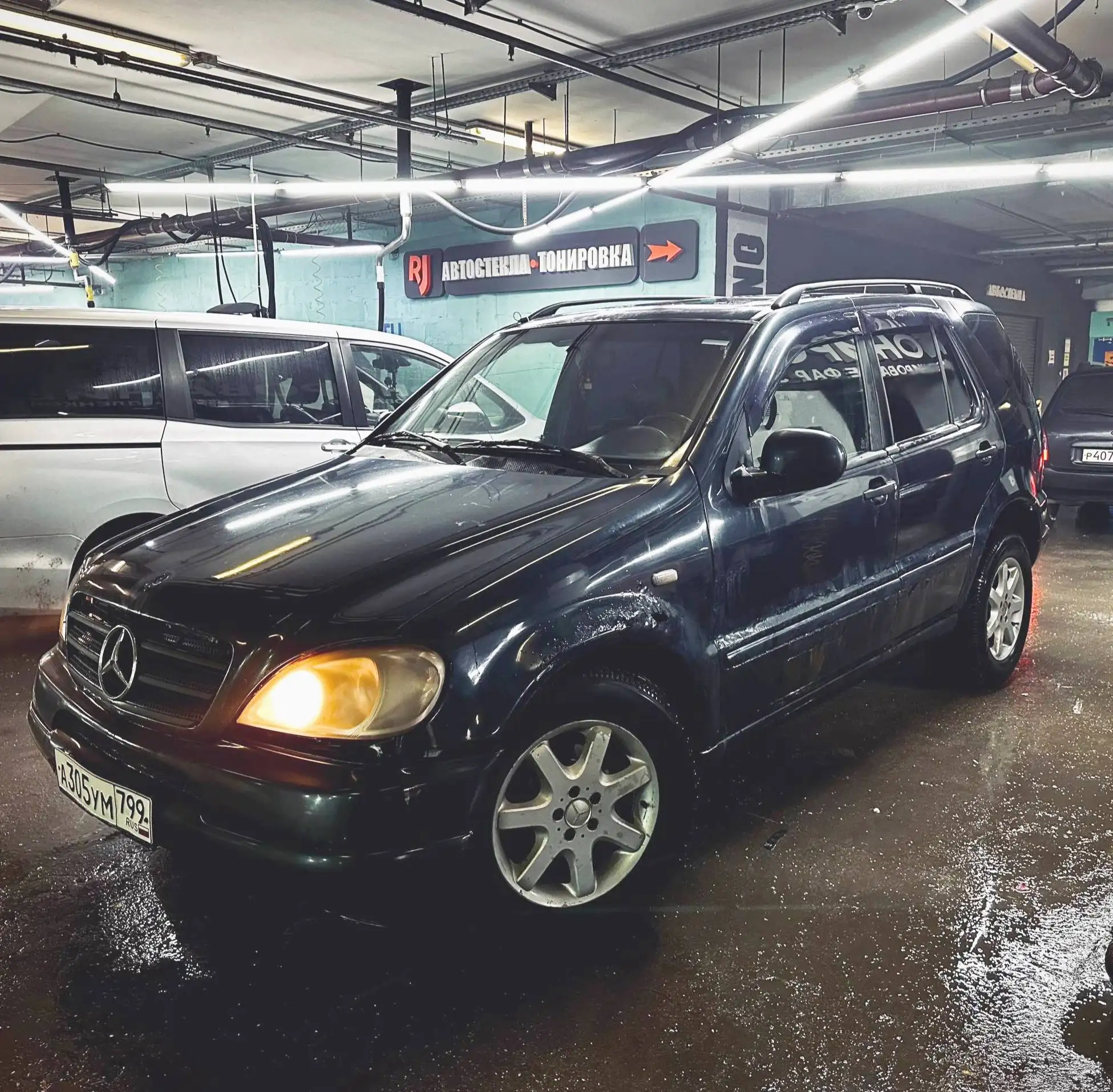 Mercedes-Benz ML320 1998 года в хорошем состоянии - Внедорожники (Авто) в Москва