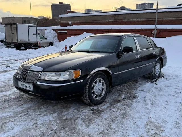 Продажа Lincoln Towncar 1999 года - УАЗ в Москва