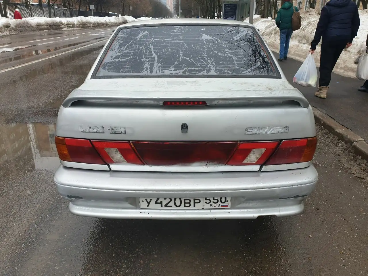 Автомобиль 2004 года с отличным двигателем - Авто в Москва