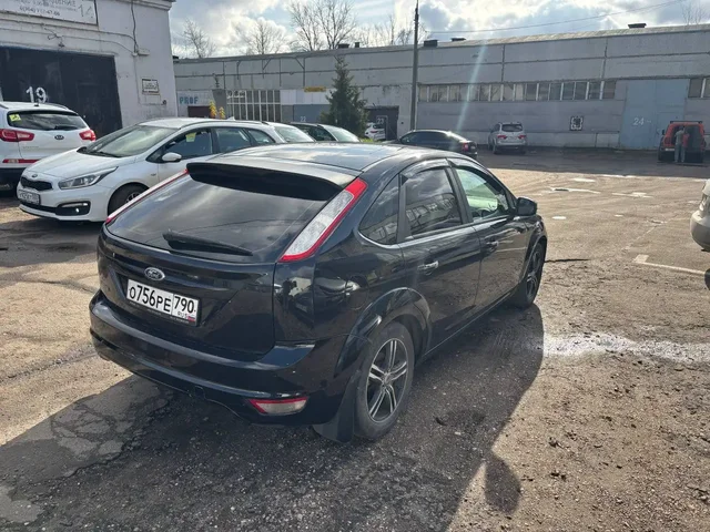 Продажа автомобиля Ford Focus 2 поколения 2011 года - частное объявление в Москва