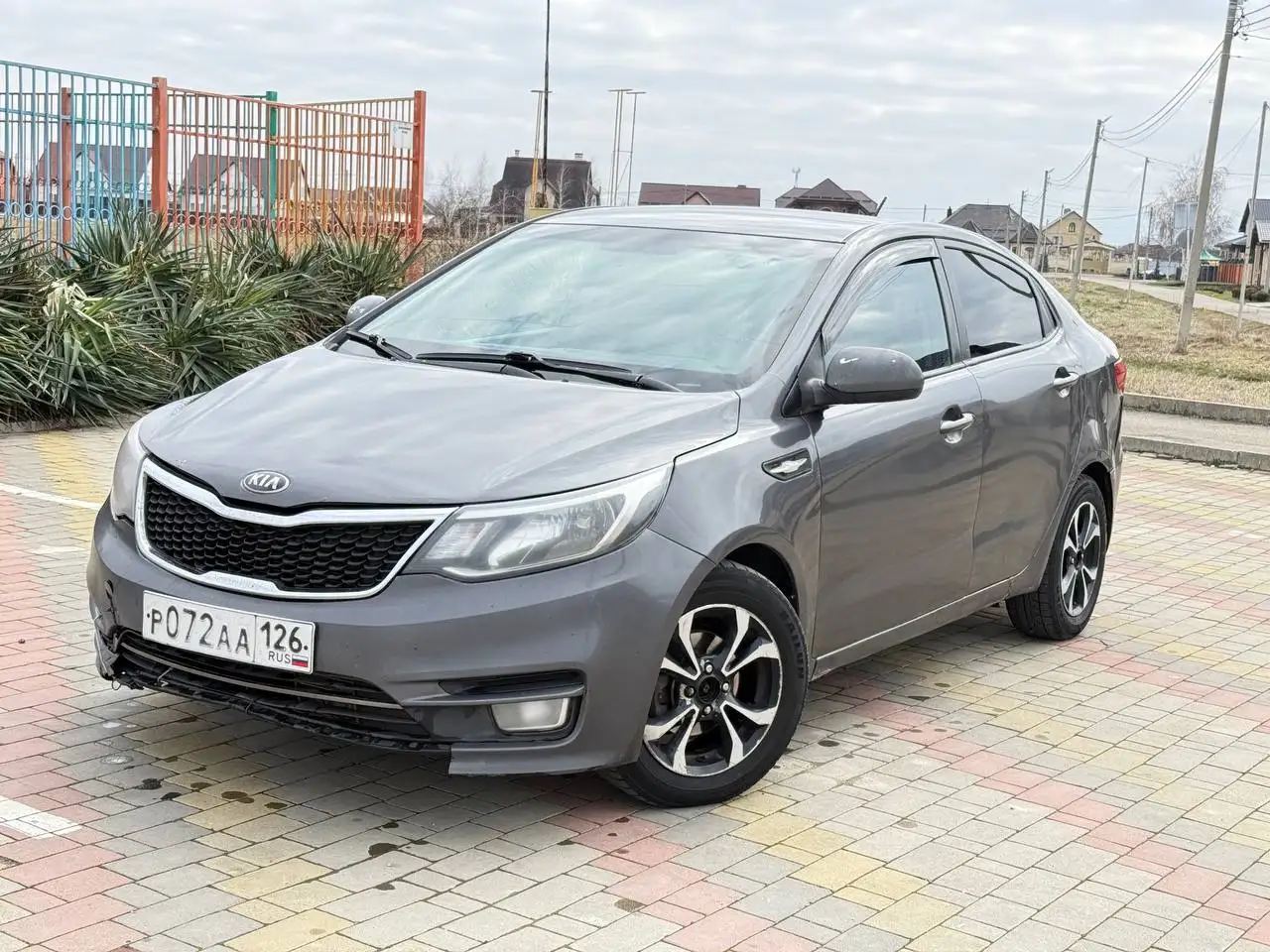 Продам Kia Rio 2015 года, 1.6, автомат - Легковые автомобили (Авто) в Курганинск