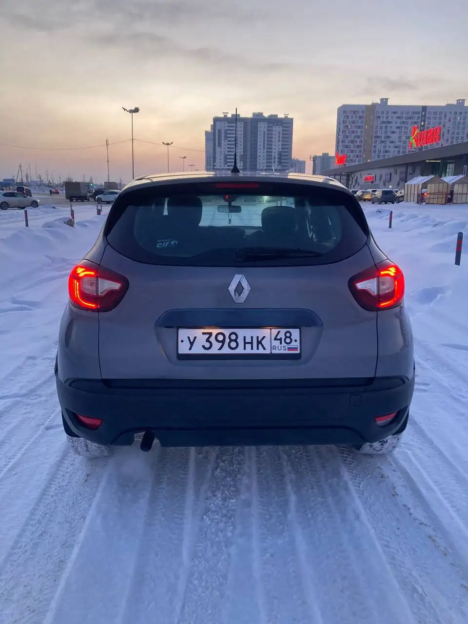 Продажа автомобиля 2017 года с автоматом, оригинальный пробег 140 тыс. км - Авто в Липецк