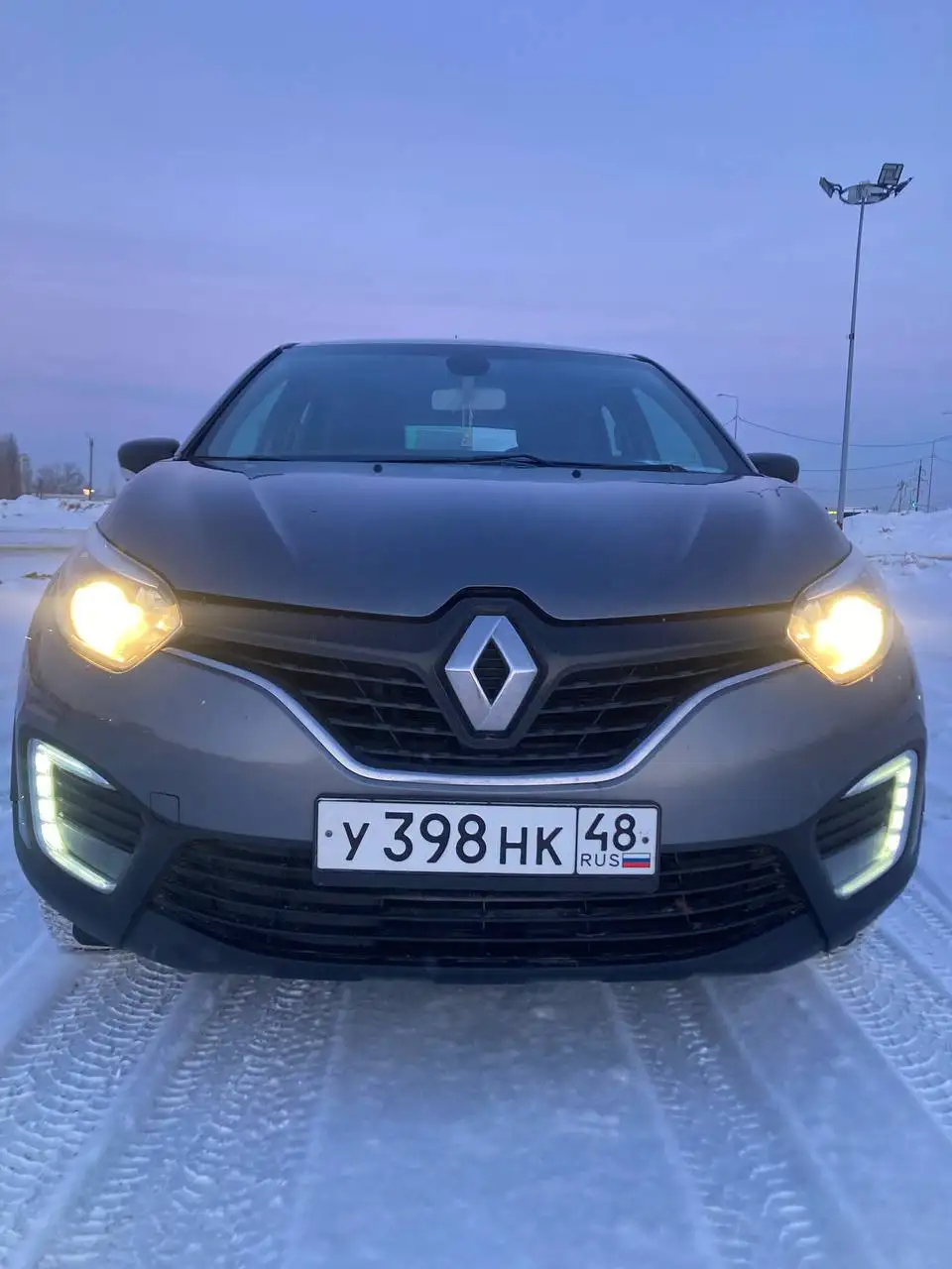 Продажа автомобиля 2017 года с автоматом, оригинальный пробег 140 тыс. км - Авто в Липецк