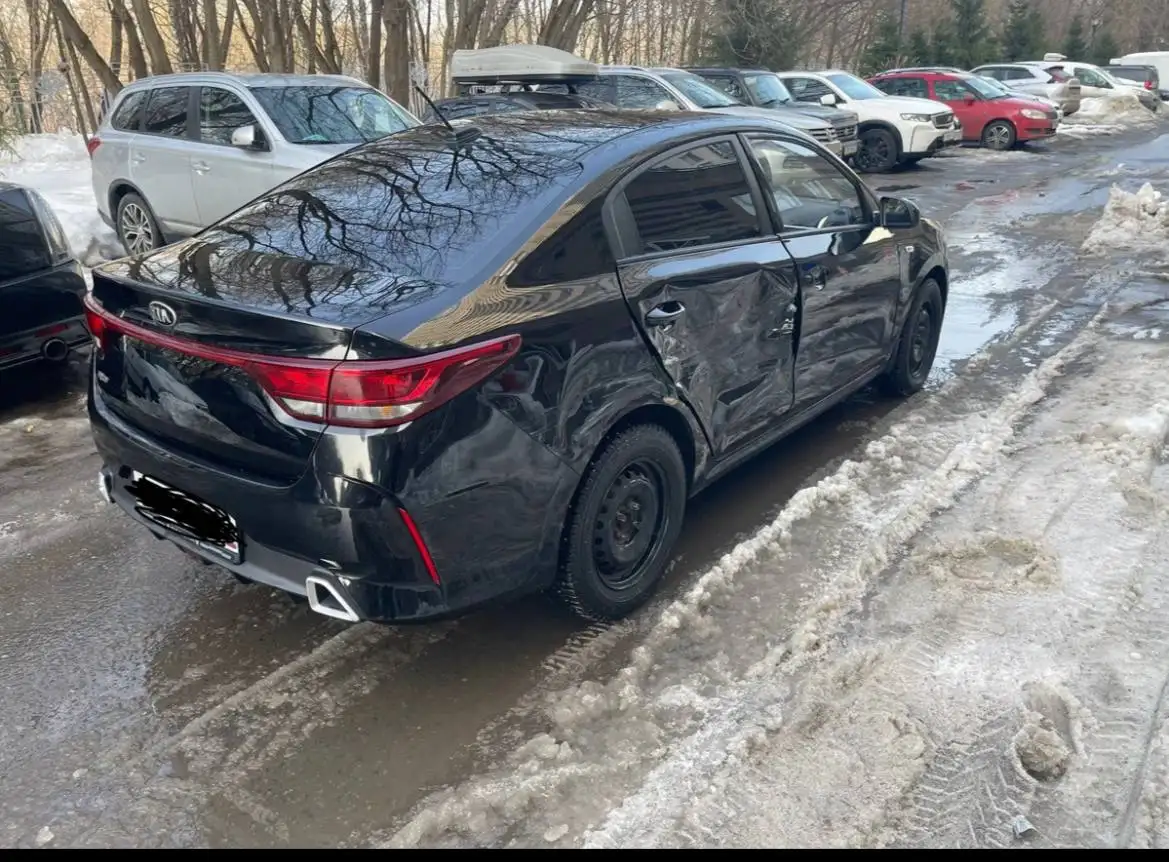 Киа Рио 2021 года с запретом на регистрацию - Легковые автомобили (Авто) в Москва