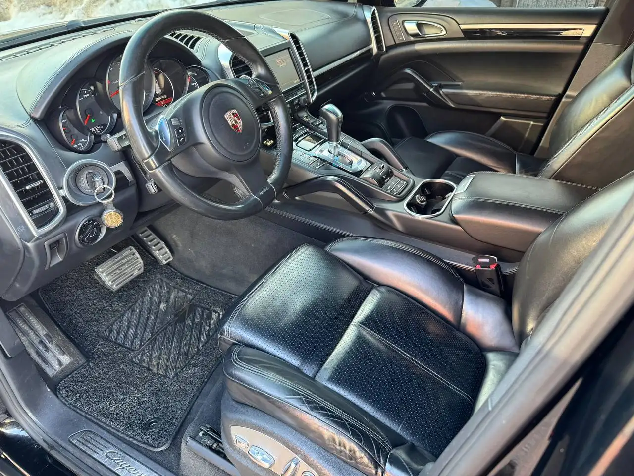 Porsche Cayenne S Hybrid 2011 - Внедорожники (Авто) в Москва