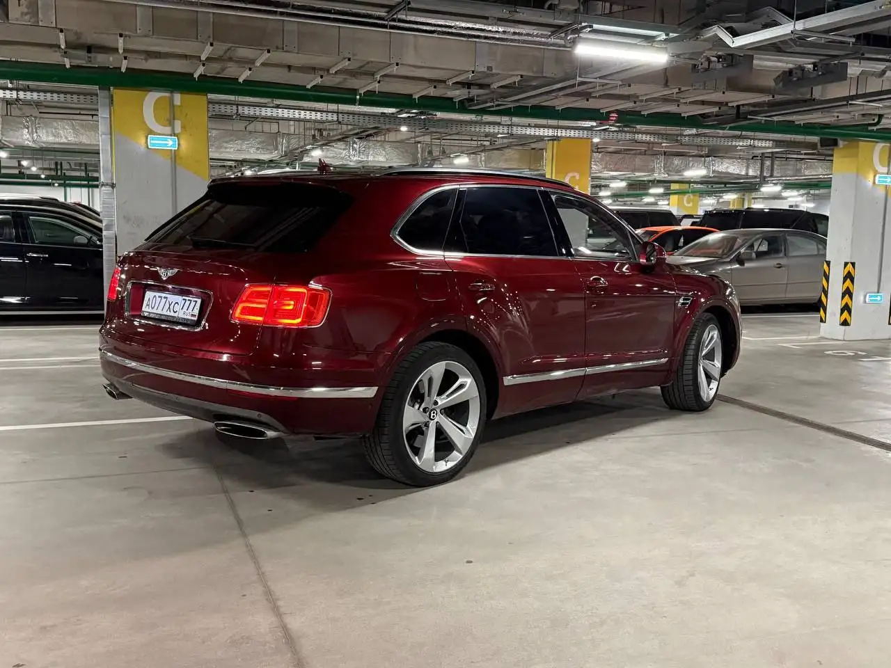 Bentley Bentayga 2016 года с оригинальным пробегом - Внедорожники (Авто) в Москва