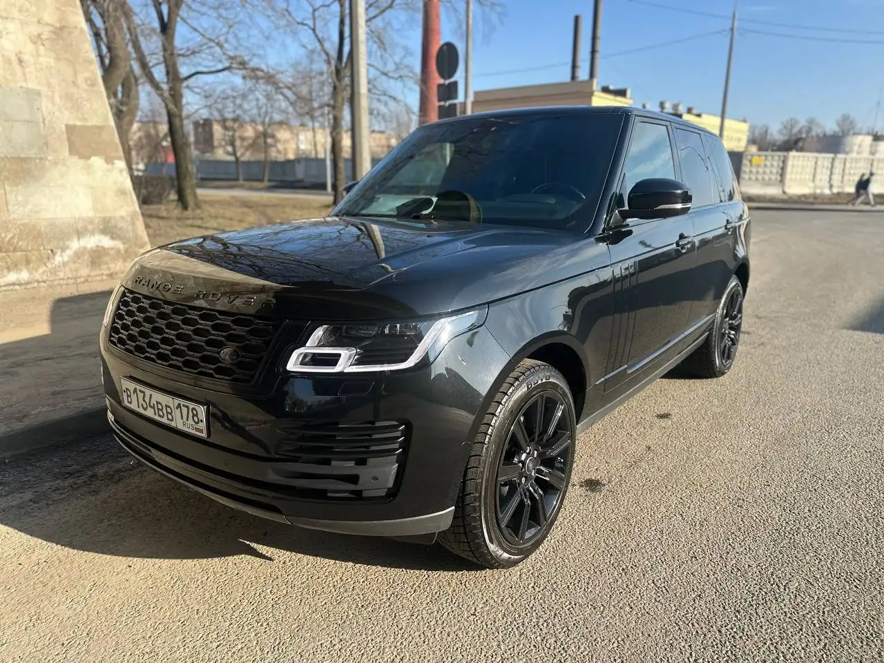 Land Rover Range Rover 2018 дизель 3.0 - Внедорожник (Авто) в Санкт-Петербург