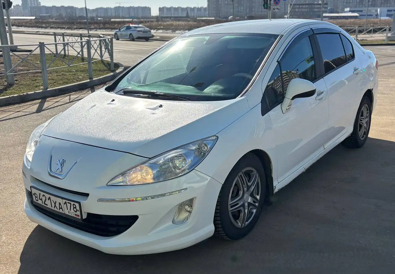 Продажа PEUGEOT 408 2013 года - Авто в Санкт-Петербург