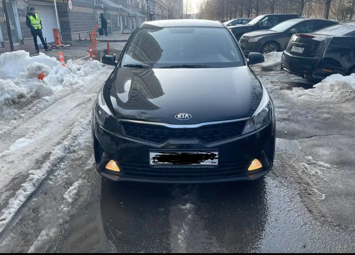 Продажа Киа Рио 2021 года с запретом - Легковые автомобили (Авто) в Москва