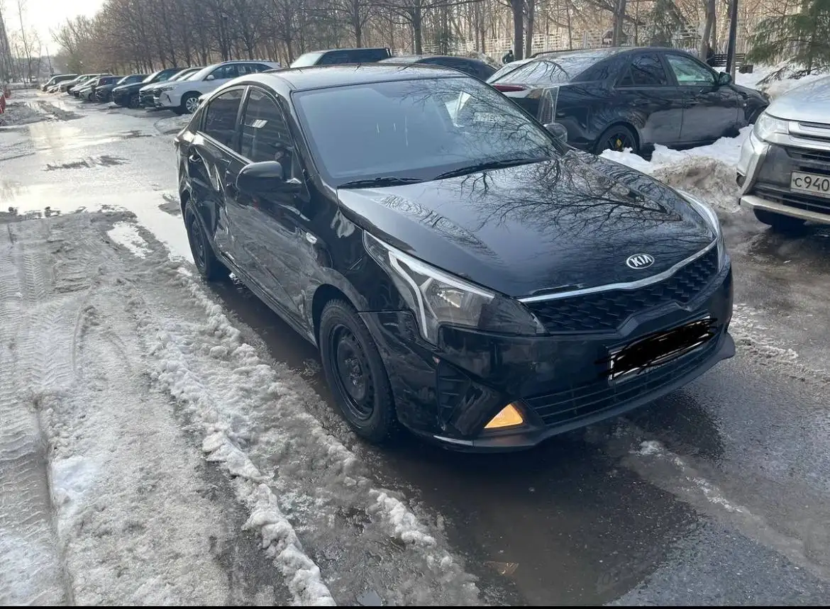 Продажа Киа Рио 2021 года с запретом - Легковые автомобили (Авто) в Москва