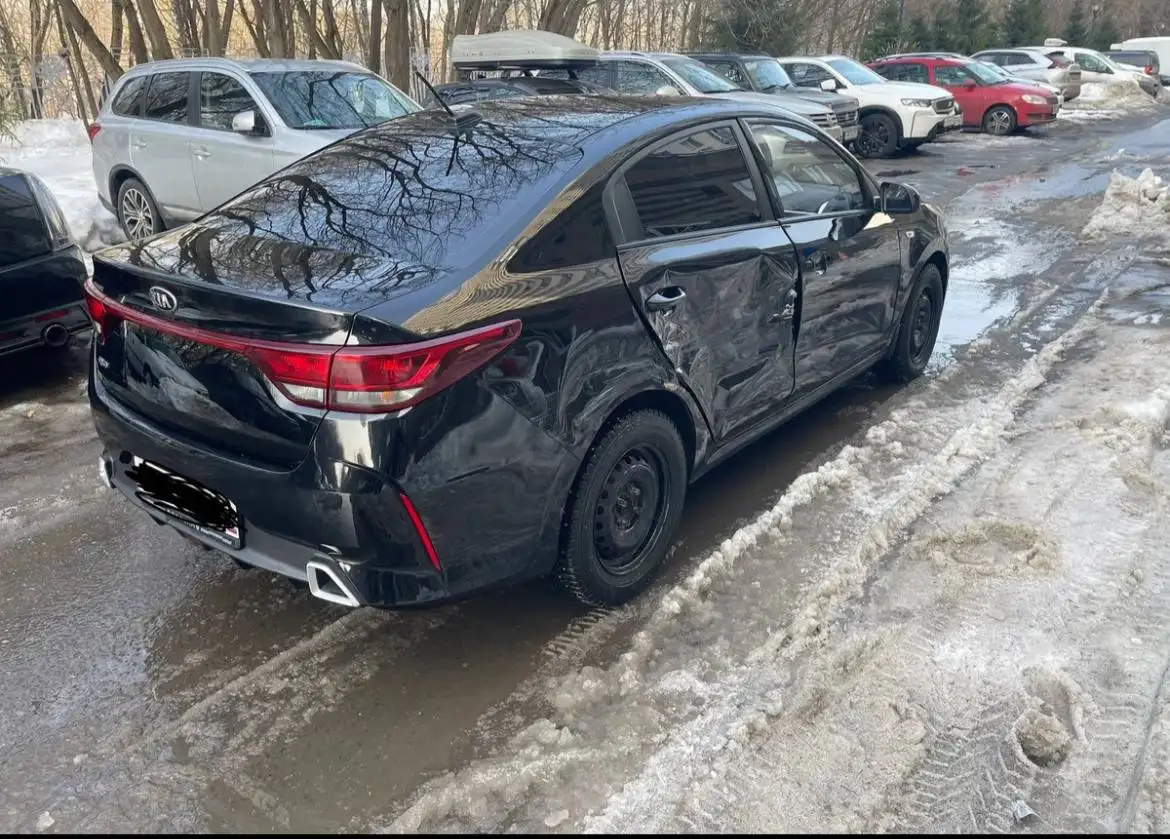 Продажа Киа Рио 2021 года с запретом - Легковые автомобили (Авто) в Москва
