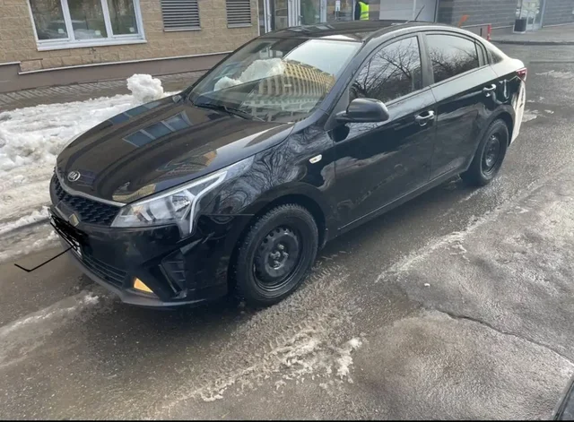 Kia Rio 2021 года, автомат, 40 тыс. км пробега - Минивэн в Москва