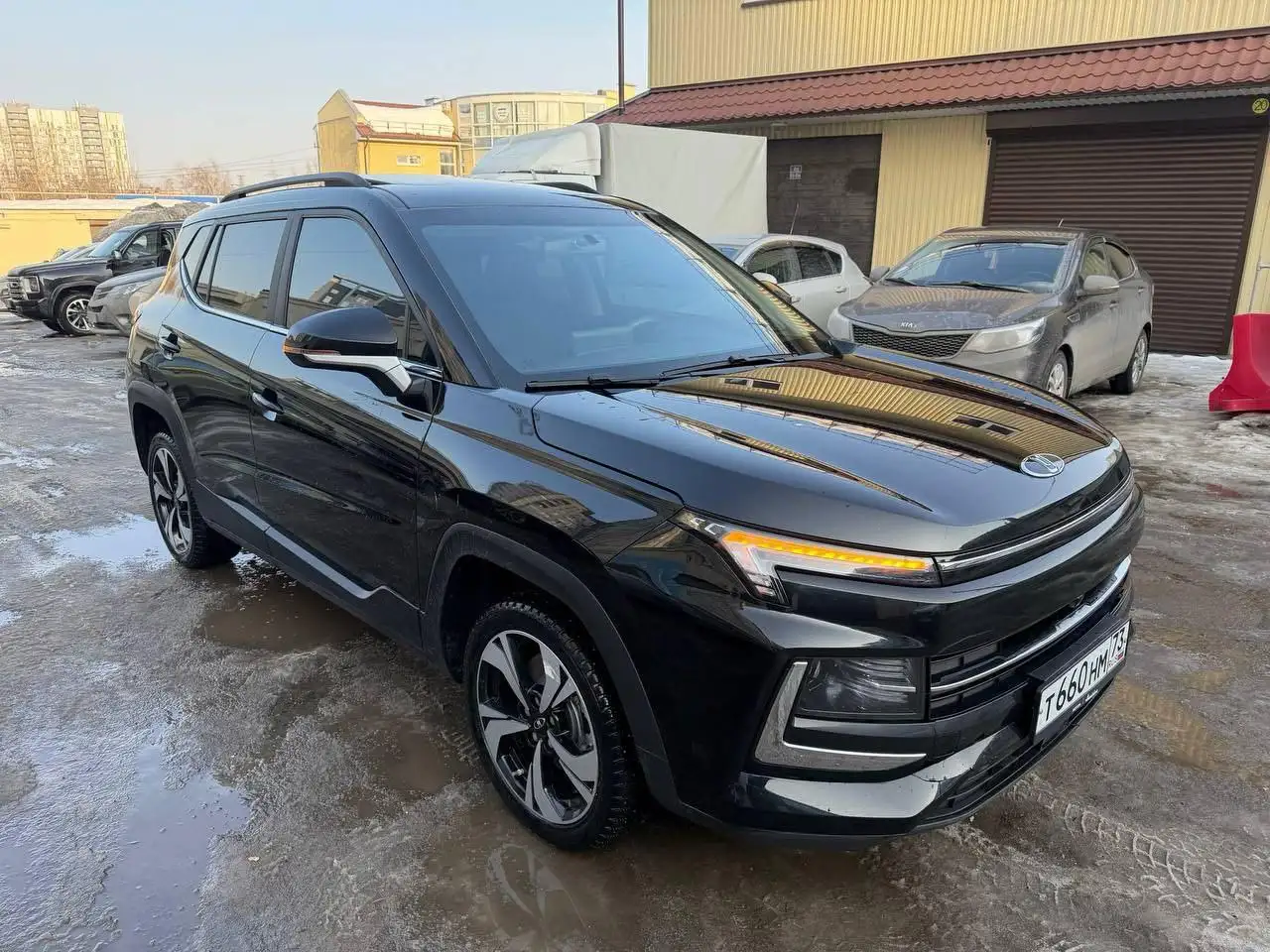 Продажа автомобиля Москвич 2025 года с автоматом и низким пробегом - Авто в Нижний Новгород