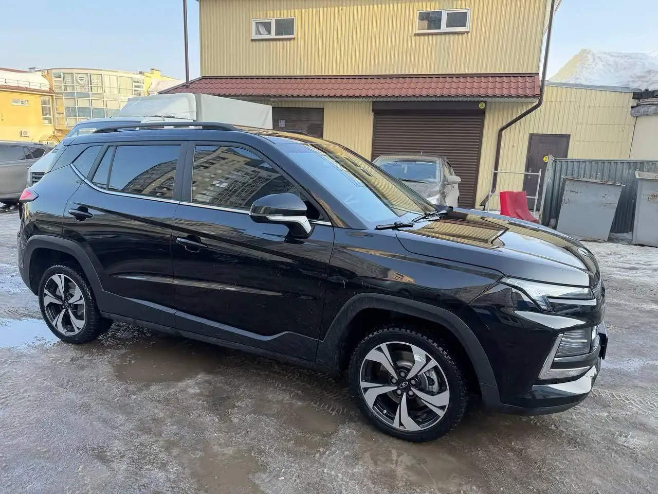 Продажа автомобиля Москвич 2025 года с автоматом и низким пробегом - Авто в Нижний Новгород