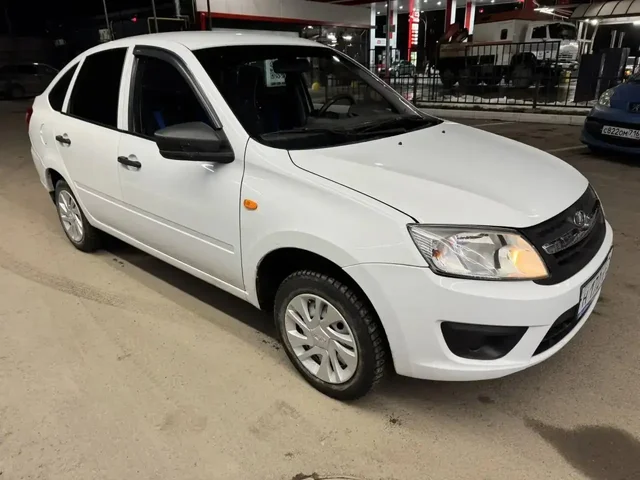 Продажа Лада Гранта 2014 года - Легковые автомобили в Набережные Челны