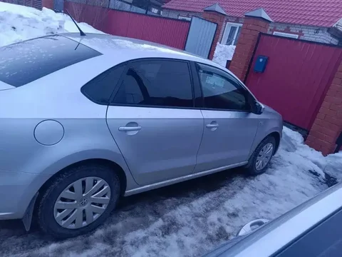 Volkswagen Polo 2015 года, автомат, в прекрасном состоянии - Авто в Бугульма