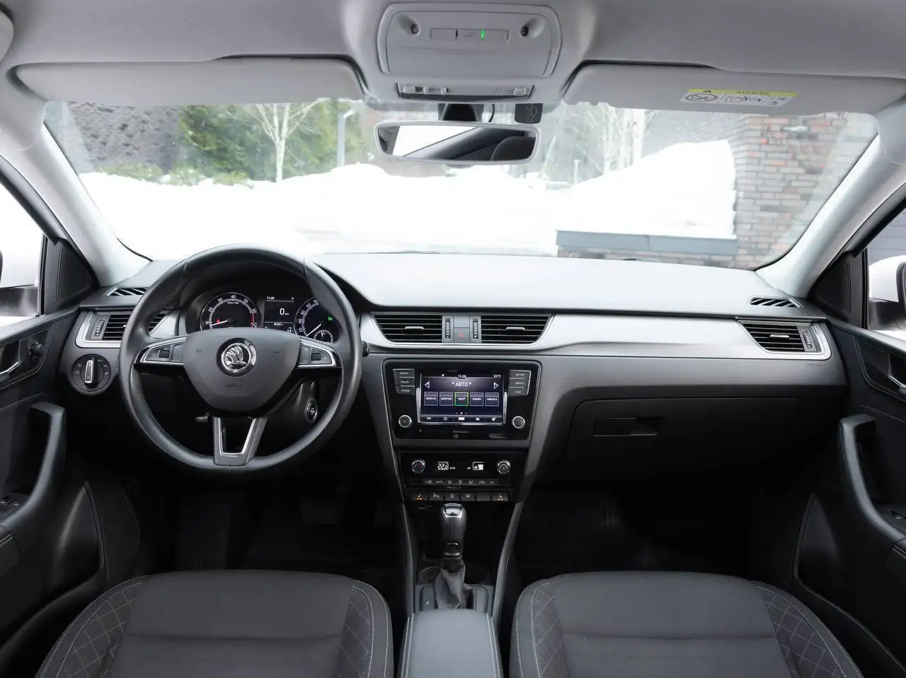 Skoda Rapid I Рестайлинг 2019 года в Москве - Авто в Москва