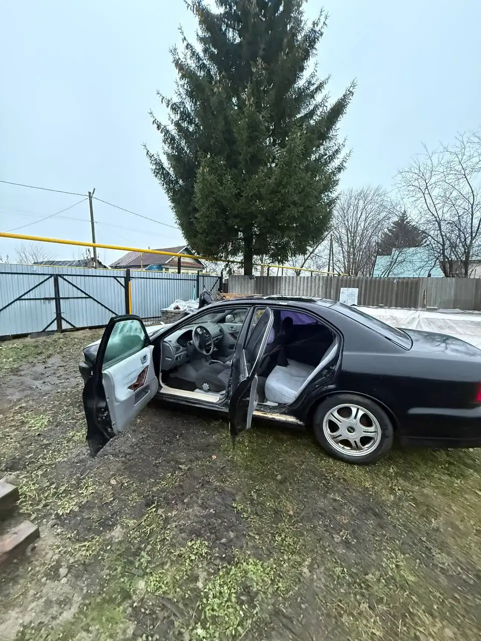 Продажа автомобиля ГАЗ 24 Волга 1999 года - Легковые автомобили (Авто) в Москва