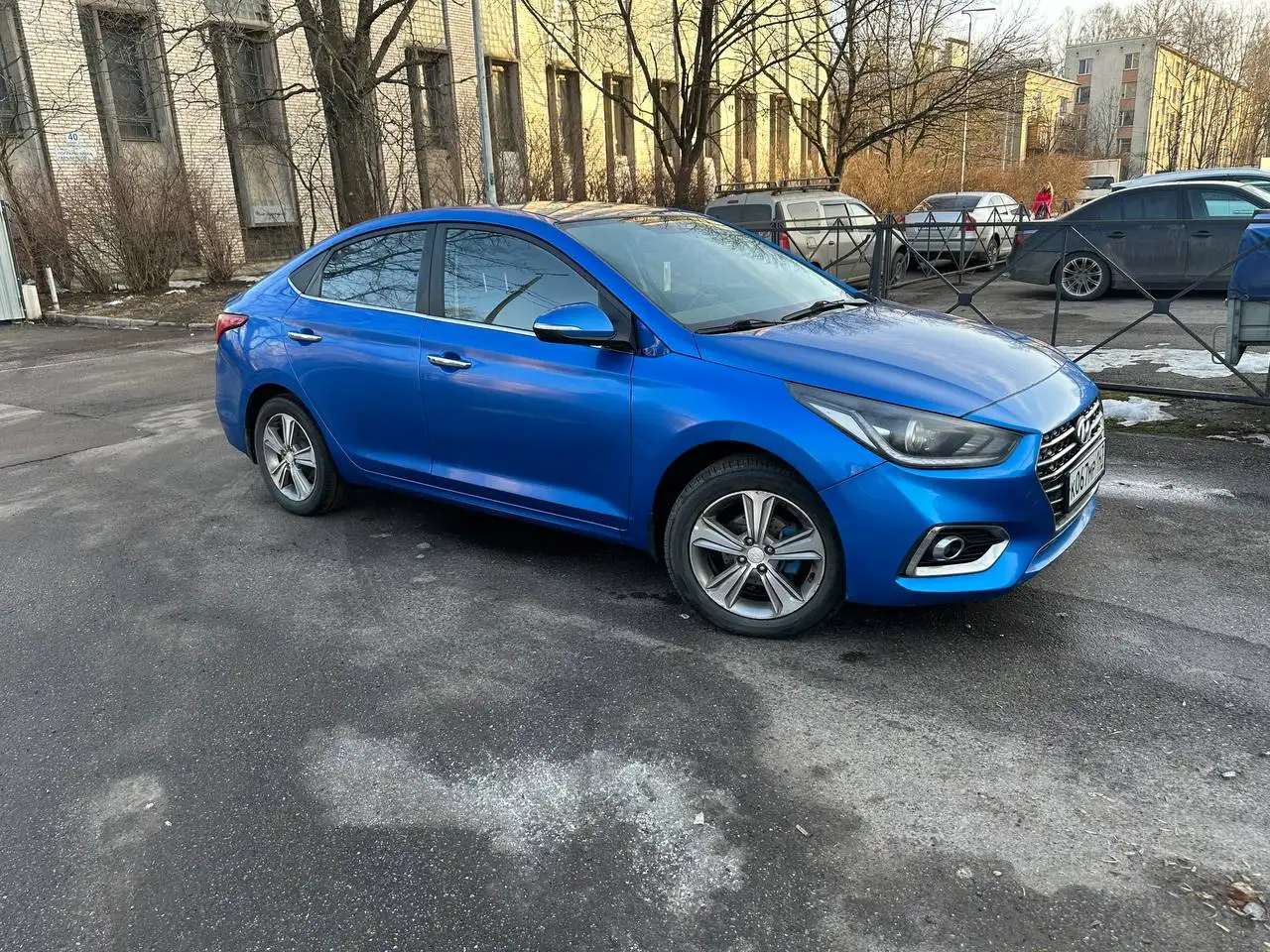 Продажа Hyundai Solaris 2017 года в Санкт-Петербурге - Легковые автомобили (Авто) в Санкт-Петербург
