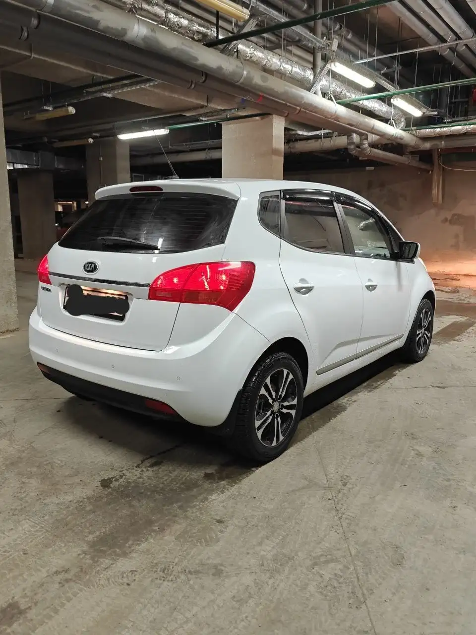 Продам Kia Venga 2016 года, 117000 км, максимальная комплектация - Авто в Москва